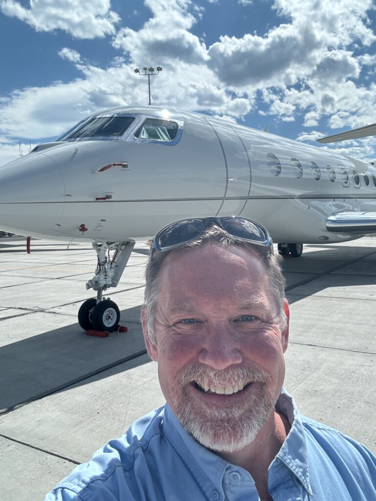 Erik Henyon Private Jet